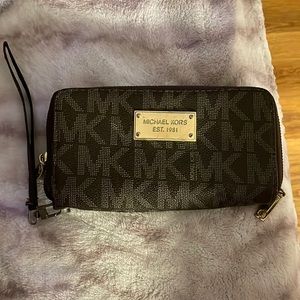 Michael Kors dark brown wristlet